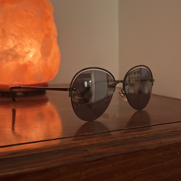 Lucky Brand De Rigo Gunmetal Mirrored Sunglasses - Picture 2 of 5